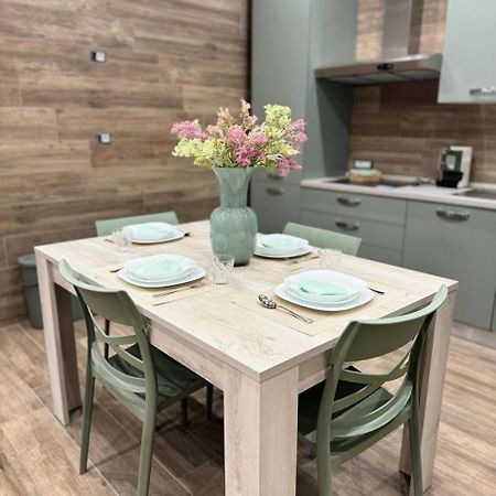 280 Mt Dalla Metro The Mox Luxury Apartament Apartment Napoli Ngoại thất bức ảnh