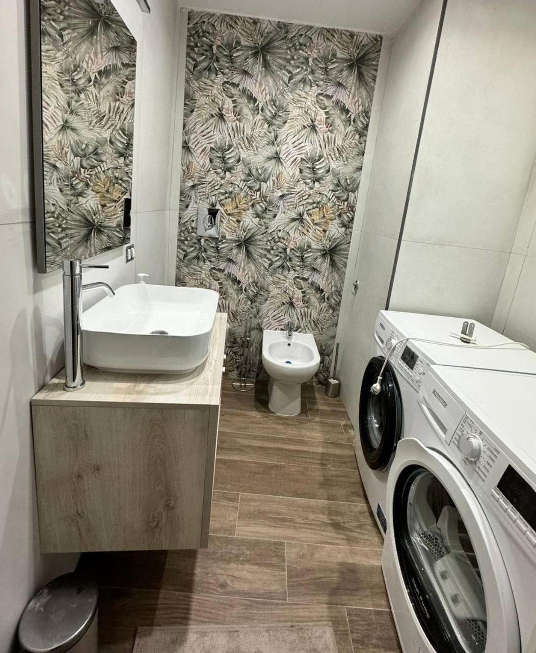 280 Mt Dalla Metro The Mox Luxury Apartament Apartment Napoli Ngoại thất bức ảnh